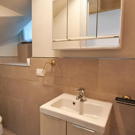 Francia - House With Lake View For 4 People Appartement Cissano